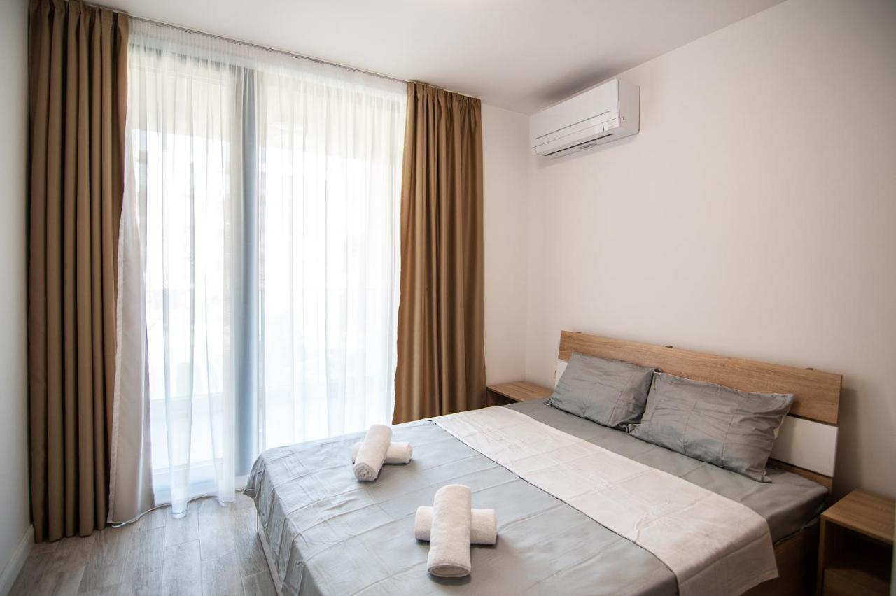 Sea Flats With Parking And Pool In Azur Residence Saints Constantine and Helena Exterior foto